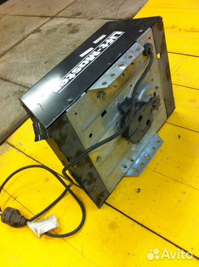 Двигатель от подьемных гаражных ворот