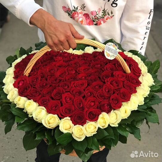 101 роза 51 роза Цветы