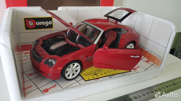 Модель Bburago 1 18 chrysler Crossfire
