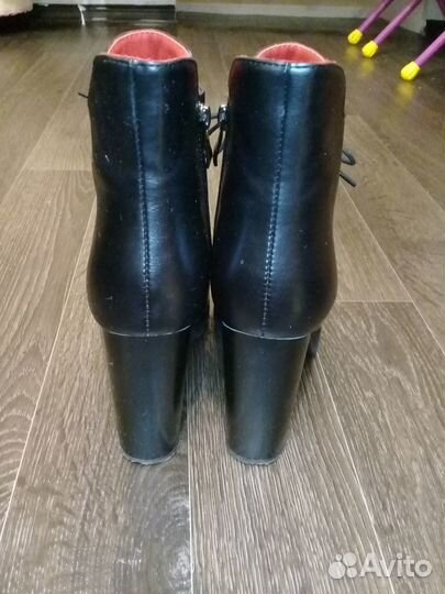 Женская обувь 38 р-р