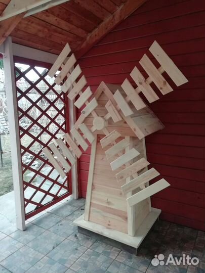 Мельница для дачного загородного участка