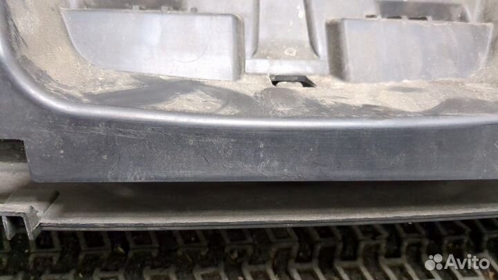 Рамка капота Peugeot 5008, 2010