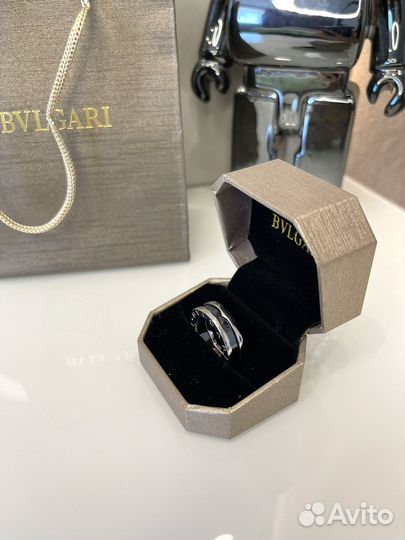 Кольцо Bvlgari B.Zero1