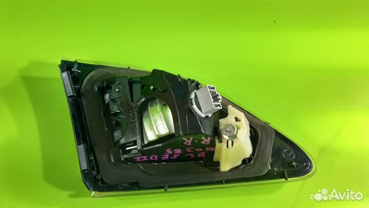 Фонарь внутренний правый для Mazda 3 2009-2012