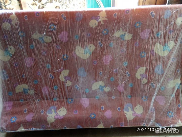 Пеленальная доска на кроватку