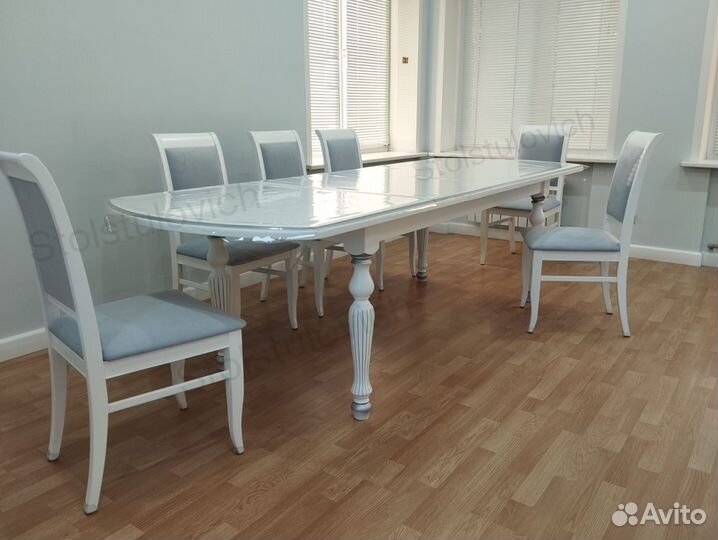 Кухонный стол