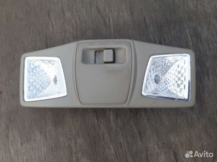 Плафон салона FAW Besturn B50