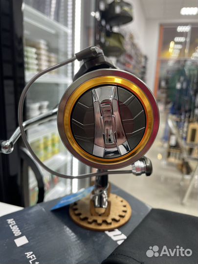 Катушка Komandor 10000 карповая