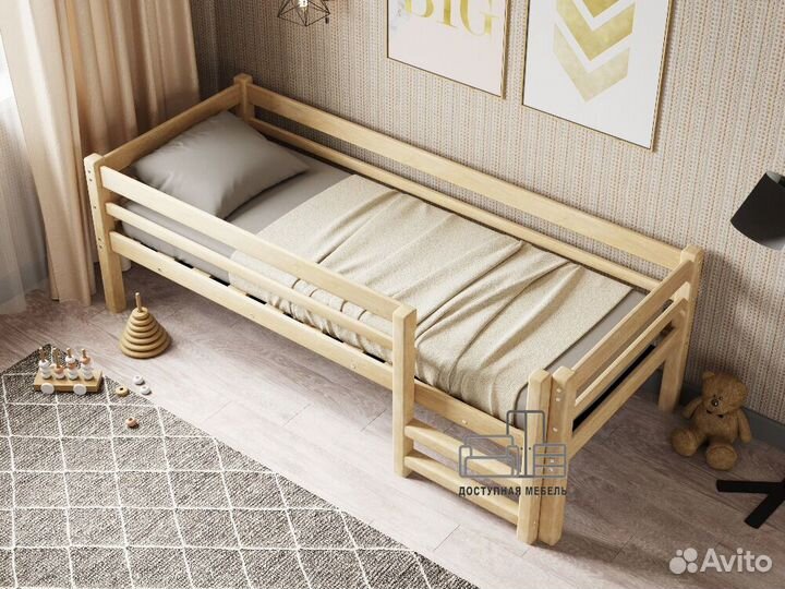 Детская кровать из дерева
