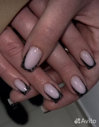 Маникюр педикюр