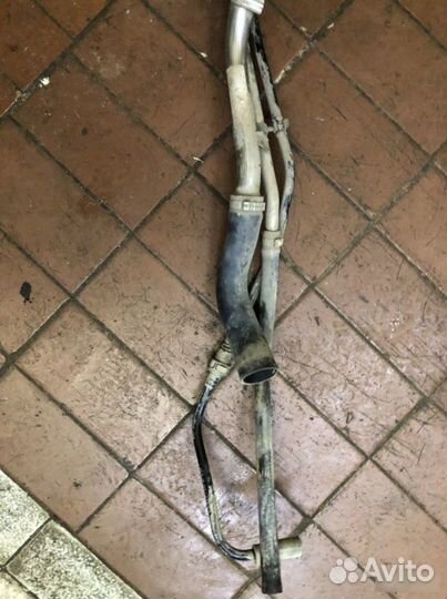 Заливная горловина Ford Focus 2