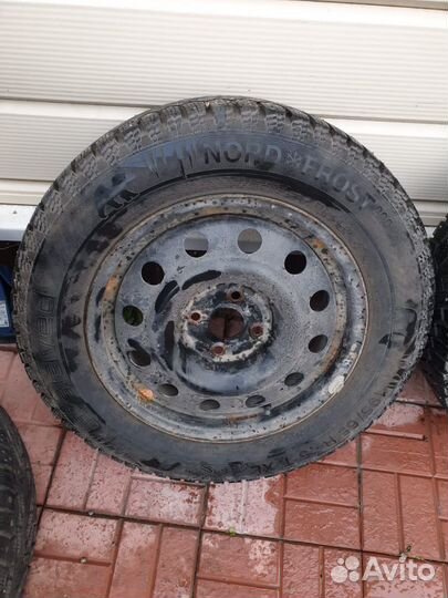 Колеса на KIA RIO Gislaved Frost 200 195/65 R15