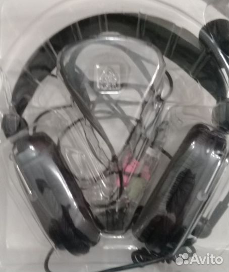 Наушники новые