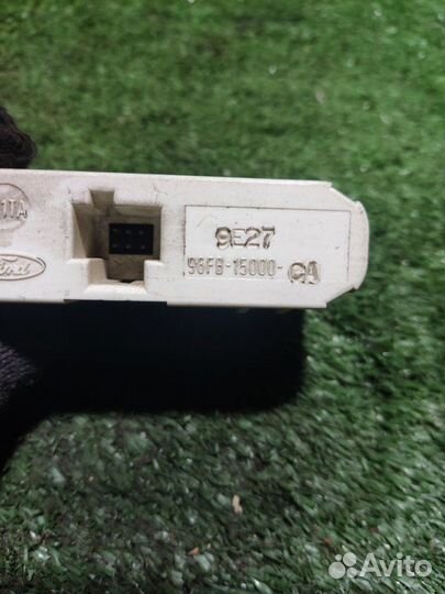 Часы Ford Fiesta 4