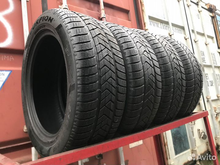 Pirelli Scorpion Winter 235/55 R18 105L