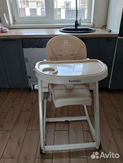 Продам стульчики для кормления