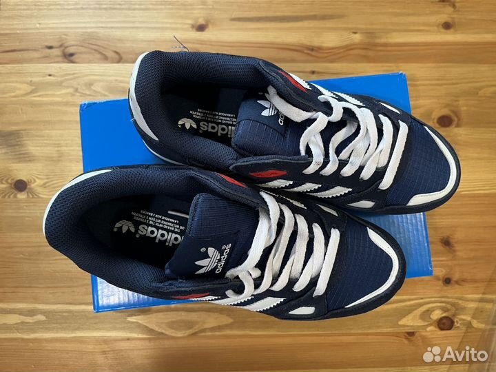 Кроссовки мужские (новые) adidas 42 размера