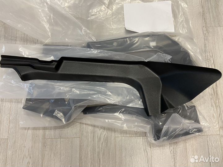 Оригинальные накладки Renault Logan 2