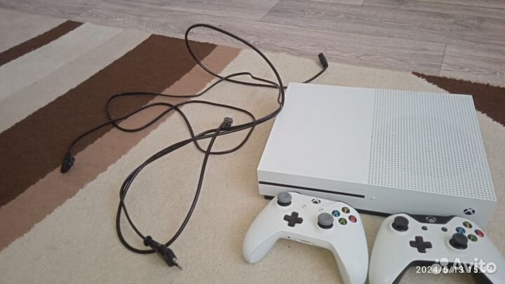 Xbox One s 500 gb