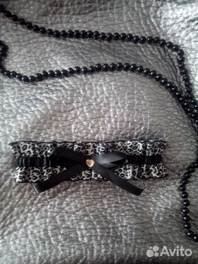 Подвязка на ногу