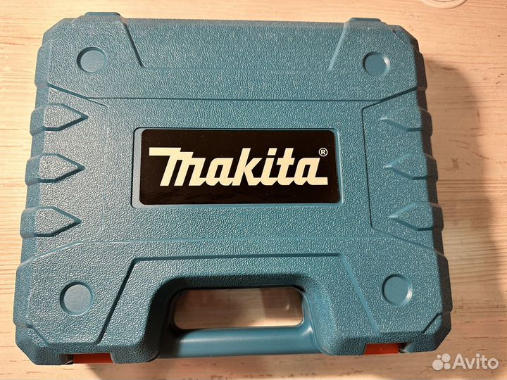Аккумуляторный шуруповерт Makita 48V