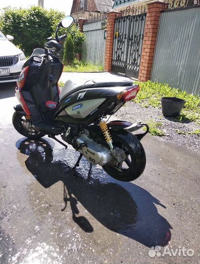 Скутер Stels Arrow 50 Benelli