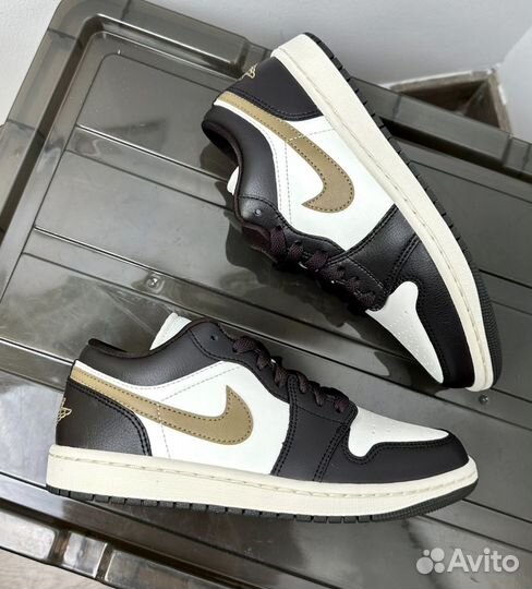 Nike Air Jordan 1 Low Shadow Brown