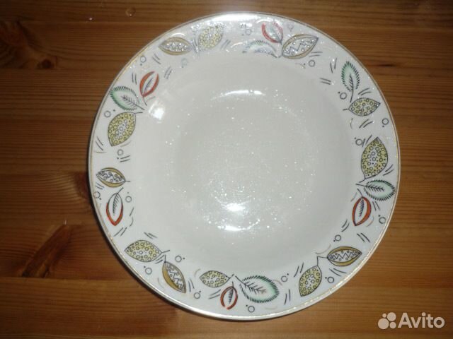 Тарелка фарфор глубокая СССР Пролетарий роспись
