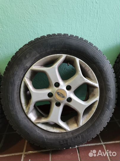 Pirelli Ice Zero 195/65 R15