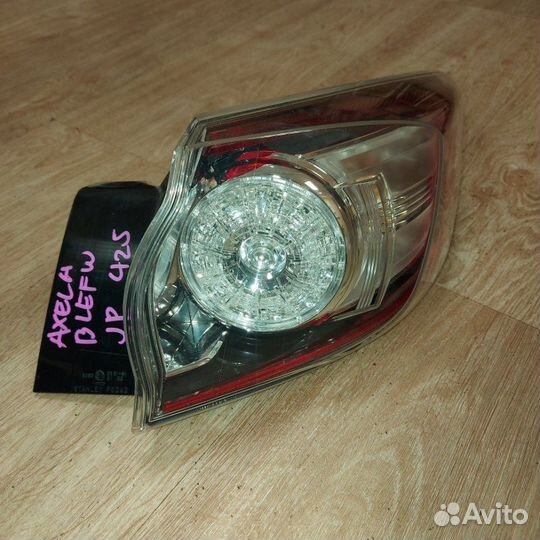 Фонарь задний правый Mazda 3 BL 2009-2013