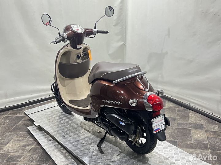 Скутер Honda Giorno