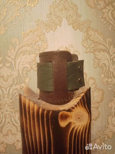 Кожаный браслет