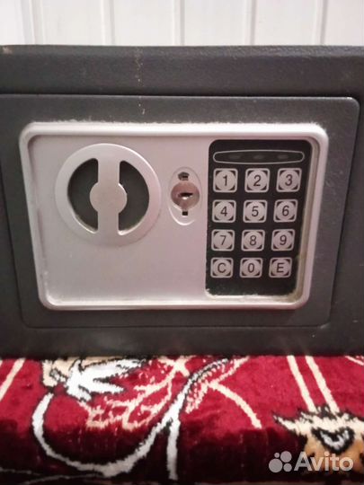 Сейф