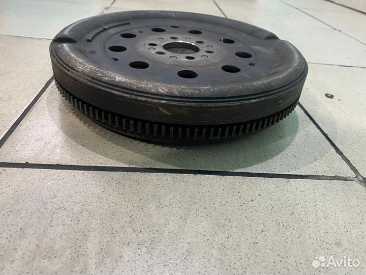 Маховик Volkswagen Passat B4