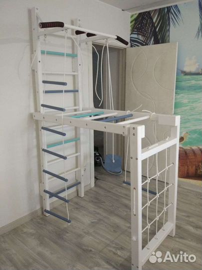 Шведская стенка спортивный уголок скалодром