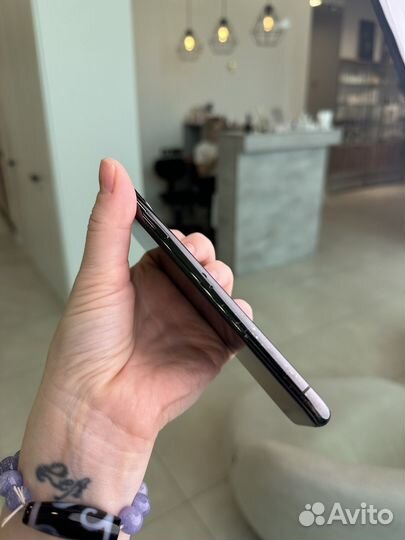 iPhone X, 64 ГБ