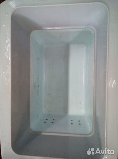 Продам Холодильник автомобильный AVS