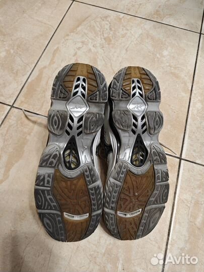 Волейбольные кроссовки mizuno мужские