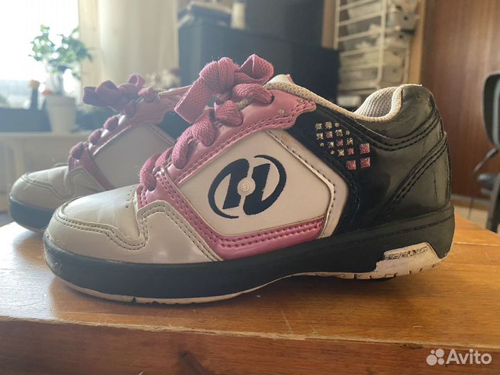 Роликовые кроссовки Heelys, р.32 eur