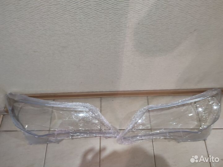 Стекла фар Toyota RAV4 A40 2012-2015