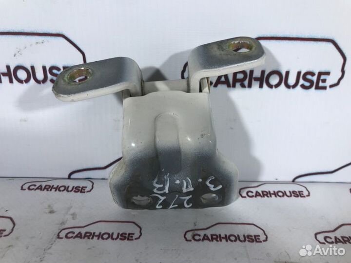 Петля двери задняя правая Mazda Familia 1.5 2001