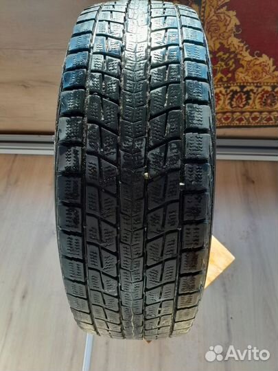 Dunlop Winter Maxx SJ8 215/65 R16