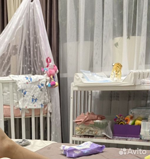 Детская кроватка круглая овальная с маятником