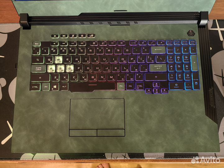 Asus G17 i7/16gb/RTX2070/1tb ssd