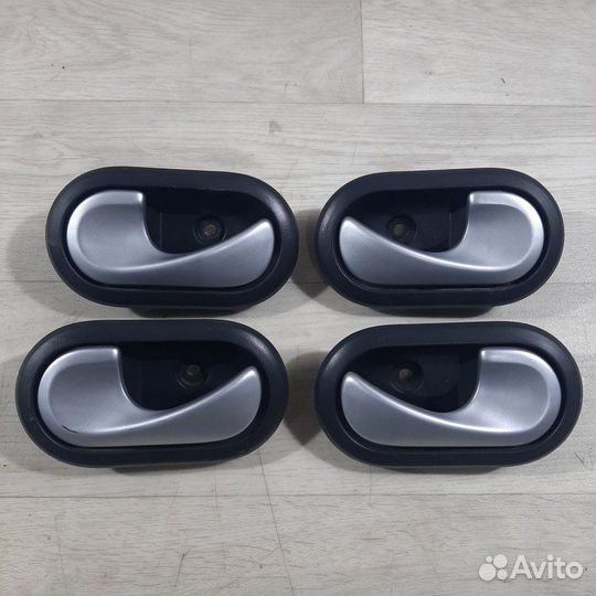 Ручка двери внутренняя Renault Sandero 2013