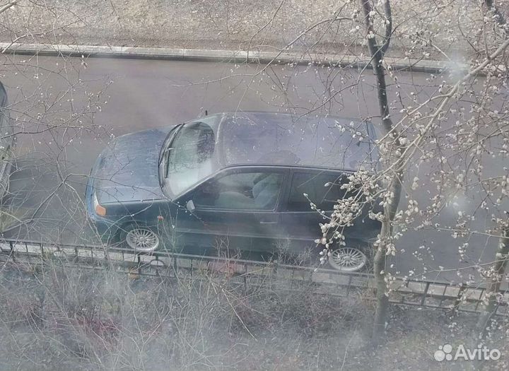 Volkswagen Polo 1.4 МТ, 1995, 60 000 км