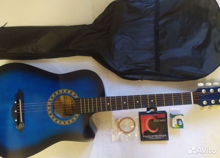 Акустическая гитара