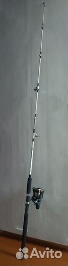 Спиннинг удочка Крокодил, крючки