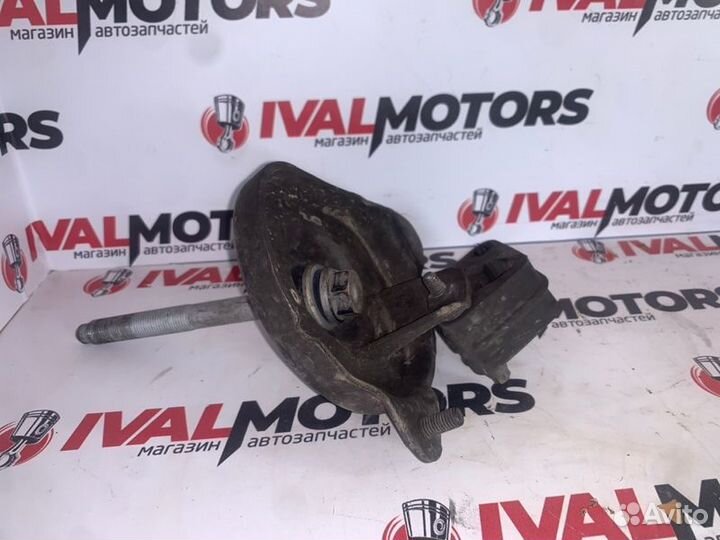 Крепление заднего подрамника заднее левое Bmw 5