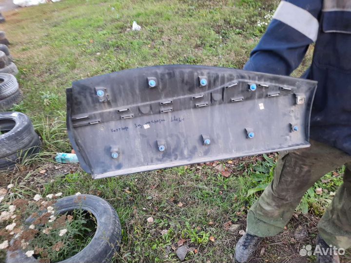 Накладка двери багажника renault kaptur рено коптэ